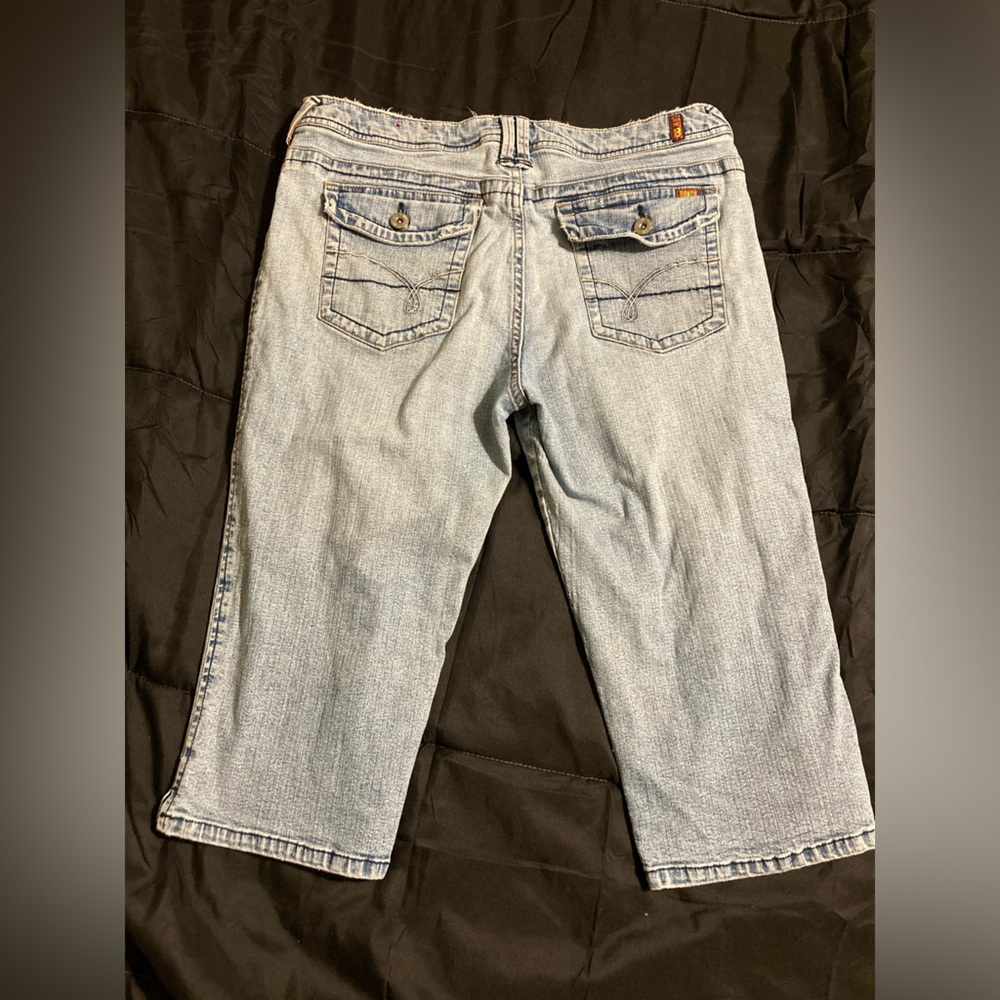 Bongo Capris - Picture 5 of 6